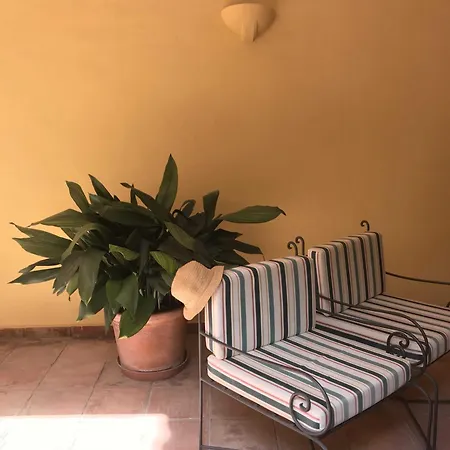 Casa Palacio De *